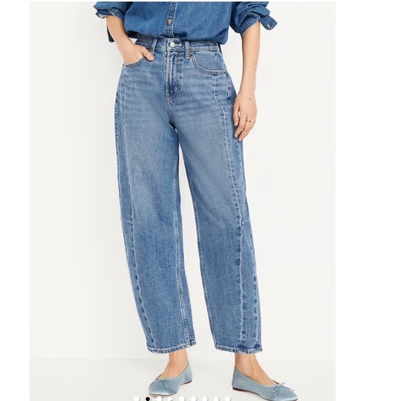 Old Navy Denim - Old Navy NEW High-Rise Barrel Leg Jeans Medium Wash Blue Denim 12 Petite